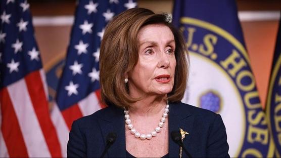 ABD'de NATO kavgas� b�y�yor! Pelosi'den Trump'a 'Putin' su�lamas�