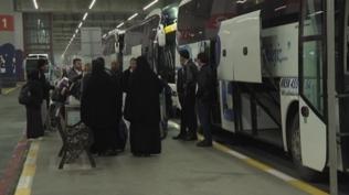 Umre ma�durlar� T�rkiye'ye d�nmeye ba�lad�