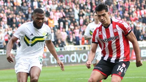 Esenler Erokspor'dan Sivasspor deplasman�nda kritik 3 puan