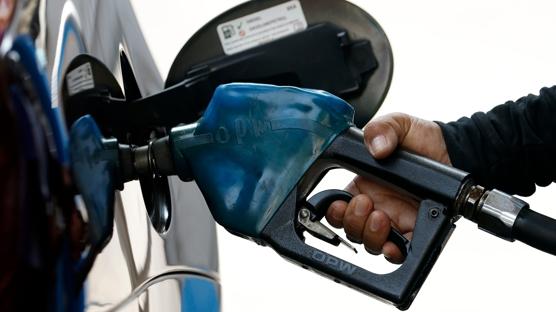 H�rm�z krizi d�nyay� etkiliyor: Nepal'de enerji tasarrufu i�in tatil karar�