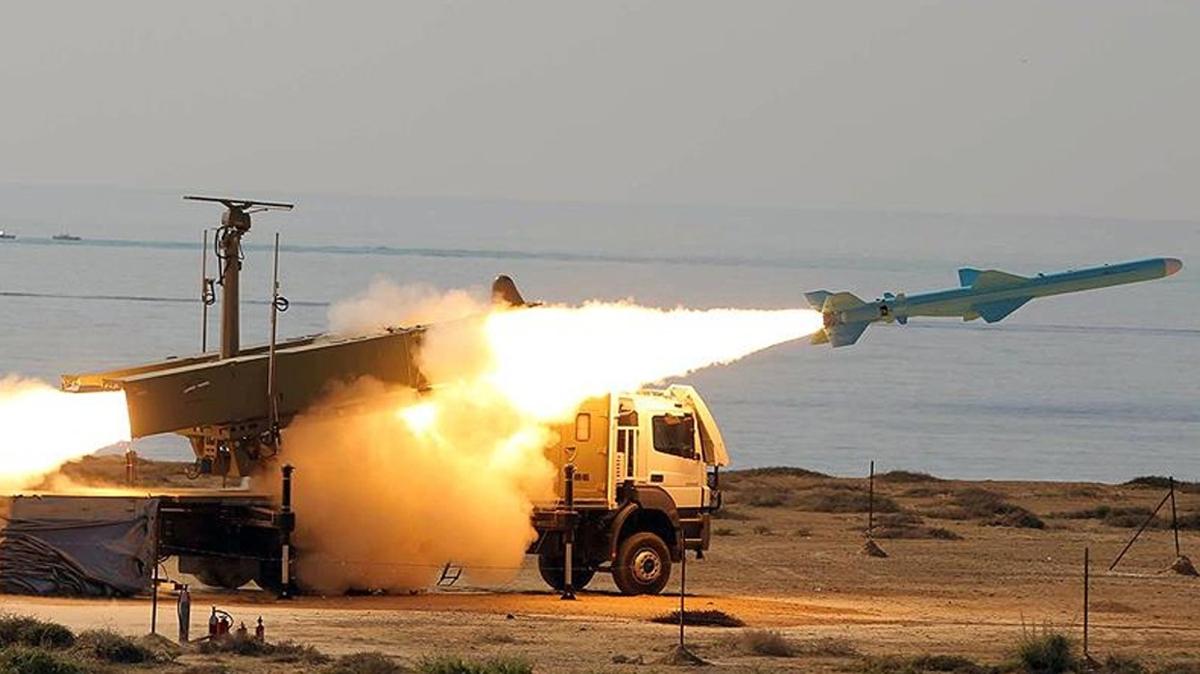 �srail sava� gemisine kruz f�zeli sald�r�