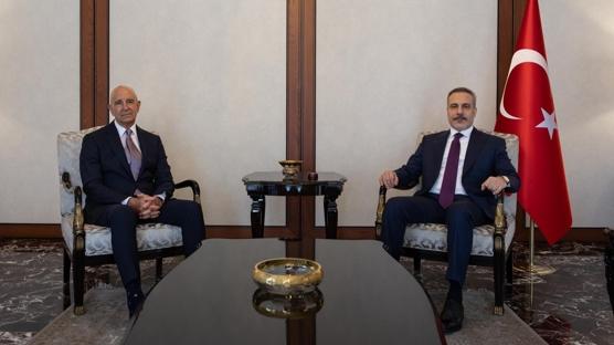 Ankara'da kritik g�r��me! Bakan Fidan, Tom Barrack ile bir araya geldi