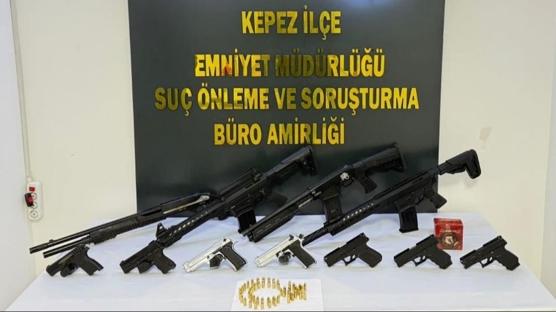 Kepez'de 'Şafak' operasyonu! Cephanelik ele geçirildi