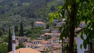 Nüfusu 2 binin altındaki belediyeler köye dönüşüyor