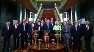 Türk Polis Teşkilatı'ndan Cumhurbaşkanı Erdoğan'a sürpriz