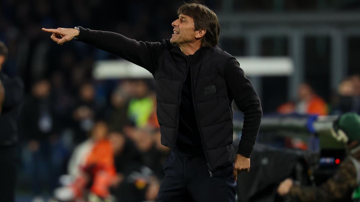 Antonio Conte: E�er federasyon ba�kan� olsayd�m kendimi de de�erlendirirdim