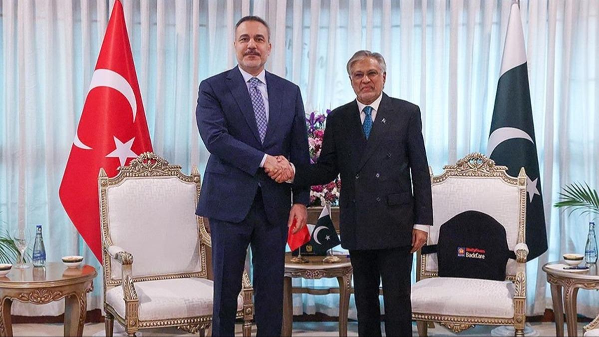 Bakan Fidan, Pakistan Dışişleri Bakanı Dar ile görüştü