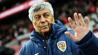 Bakan Osman A�k�n Bak, Mircea Lucescu i�in ba�sa�l��� yay�mlad�