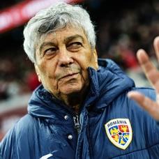 Bakan Osman A�k�n Bak, Mircea Lucescu i�in ba�sa�l��� yay�mlad�
