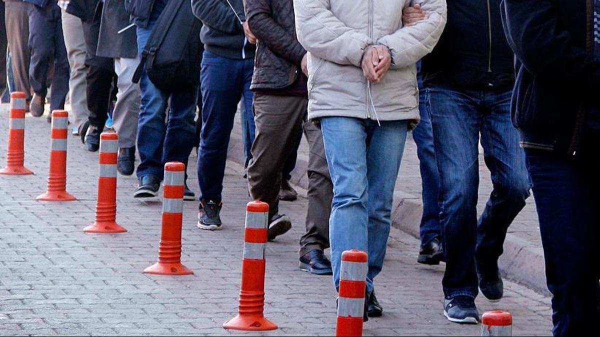 Zehir tacirlerine ve sanal kumara dev darbe! Bir ayda 2 bin 996 tutuklama