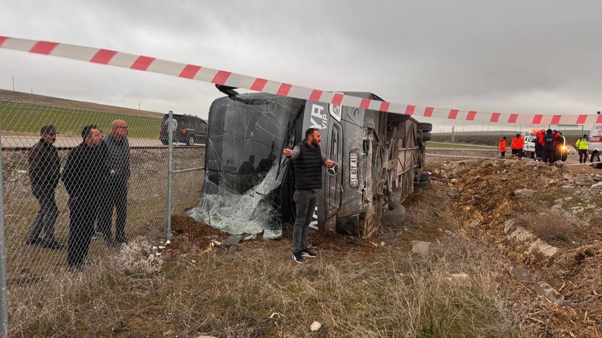 Ankara-Ni�de Otoyolu'nda facia gibi kaza: �ok say�da yaral� var