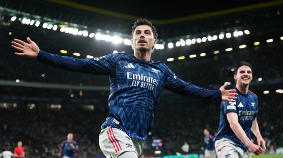 Arsenal, Lizbon'da tek golle g�ld�