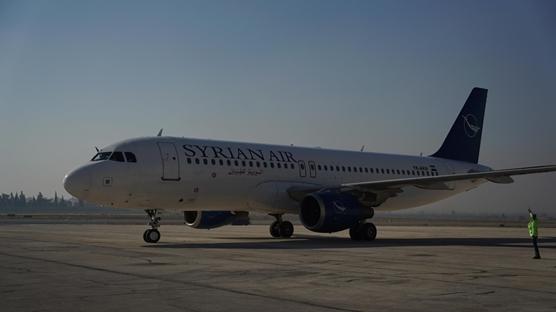 Ate�kes sonras� Suriye hava sahas� a��ld�: �am Havaliman�'nda u�u�lar ba�lad�