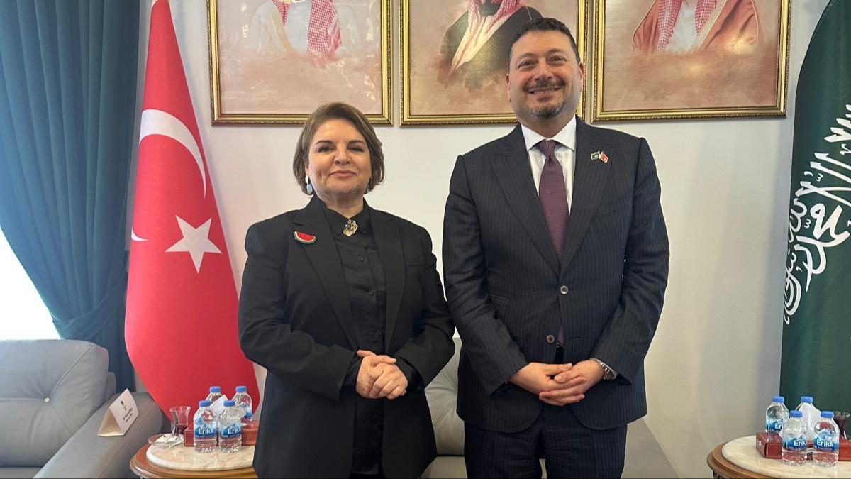 D�n���m i�in T�rkiye'yi i�aret etti