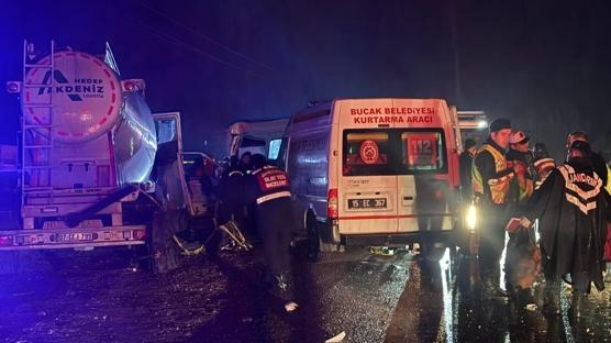 Isparta-Antalya karayolunda kaza