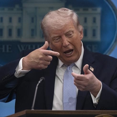 Trump'tan medyaya �ran tepkisi: �arlatanl�k yap�yorlar