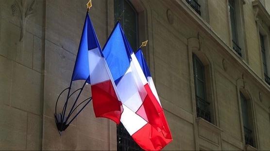 Avrupa'n�n �zerinde sava� bulutlar�: Fransa'dan itiraf gibi 'Rusya' korkusu!