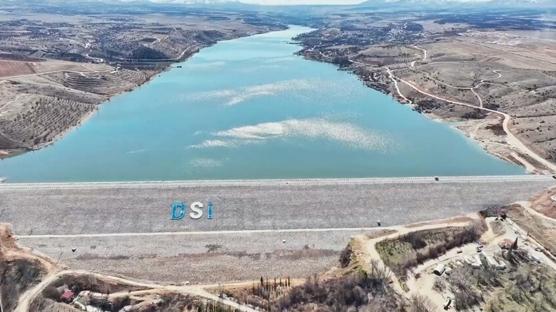 Bakan Yumakl� duyurdu! Depremde hasar g�ren baraj yeniden hizmete girdi