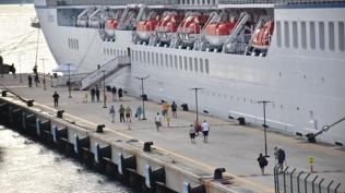 Bodrum'a kruvaziyerle turist ak�n�