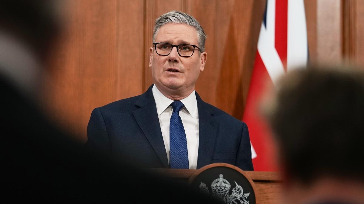 �ngiltere'den Putin ve Trump'a 'enerji' tepkisi! Ba�bakan Starmer: S�rekli ini� ��k�� ya�amak beni b�kt�rd�