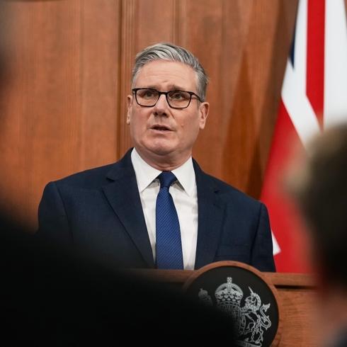 �ngiltere'den Putin ve Trump'a 'enerji' tepkisi! Ba�bakan Starmer: S�rekli ini� ��k�� ya�amak beni b�kt�rd�