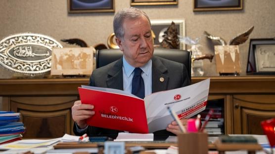 MHP, belediye ba�kanlar�n� Antalya'da kampa alacak