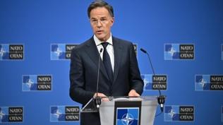 Rutte'den Trump'a NATO ��k���: Tablo siyah-beyaz de�il
