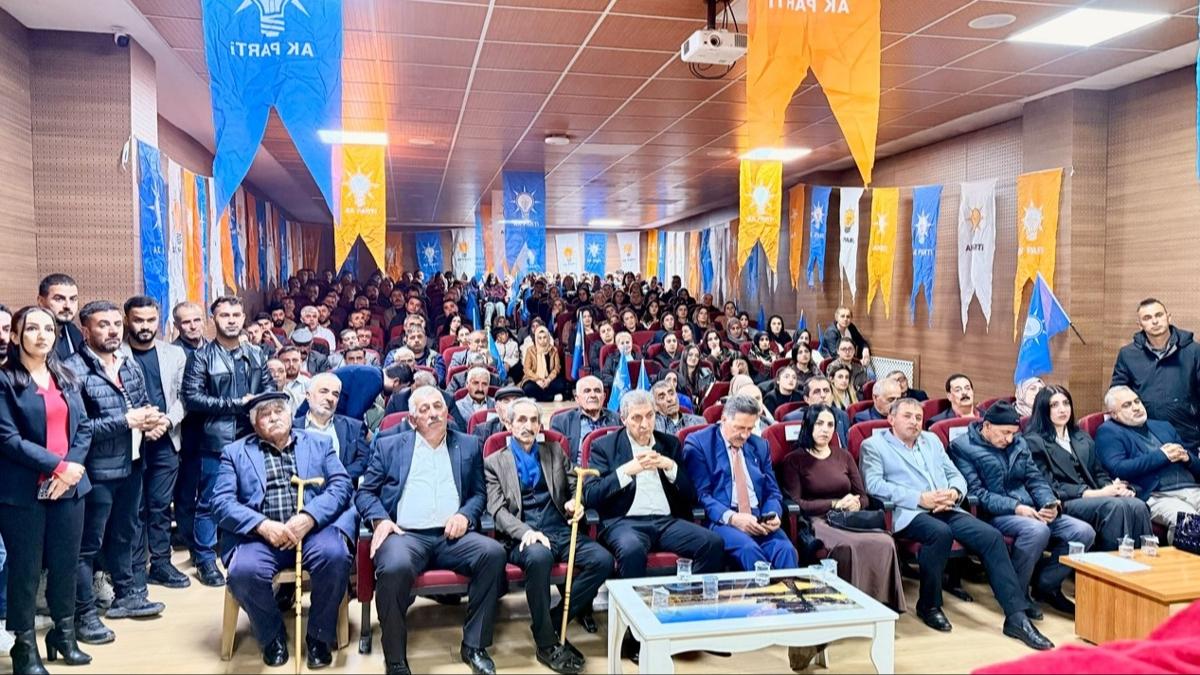 Topluca AK Parti'ye ge�tiler