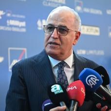 TVF Ba�kan� Mehmet Akif �st�nda�: Galatasaray camias�n� tebrik ediyorum