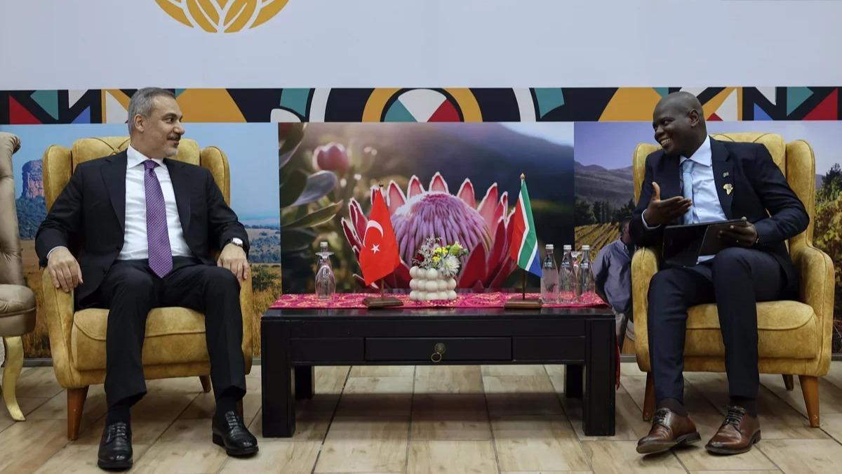 Bakan Fidan'dan bar�� trafi�i! G�ney Afrika ile '�slamabad Zirvesi' markaj�