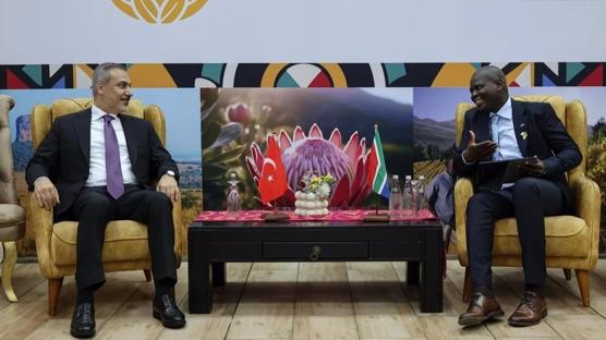 Bakan Fidan'dan bar�� trafi�i! G�ney Afrika ile '�slamabad Zirvesi' markaj�