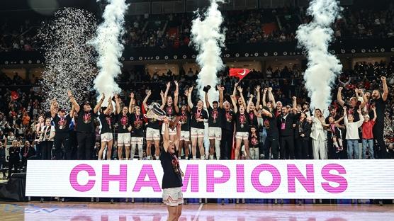 �BK Mersin'den tarihi ba�ar�!