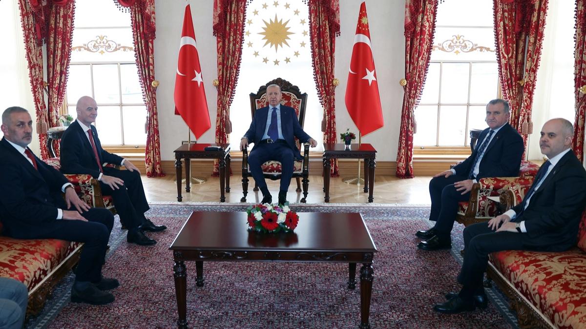 Cumhurba�kan� Erdo�an, Infantino'yu kabul etti