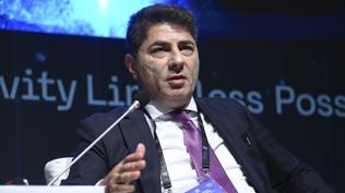 Hakan Safi'den Porto kul�b�ne ziyaret