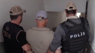 Birer birer enselendiler