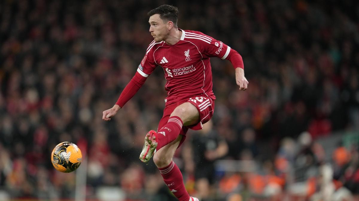 Tottenham, Robertson i�in harekete ge�ti