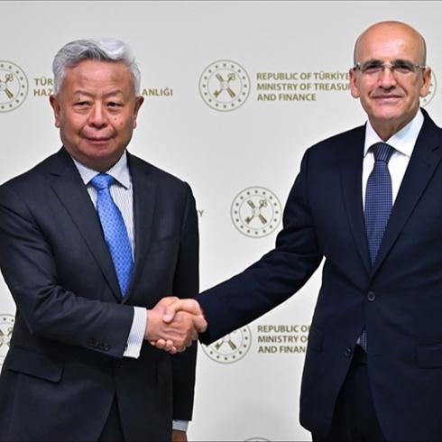 Bakan �im�ek: T�rkiye tercih edilen konumunu g��lendiriyor