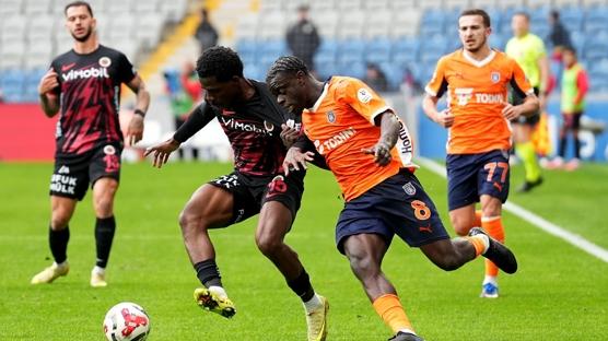 Ba�ak�ehir 3 puan� 3 golle ald�