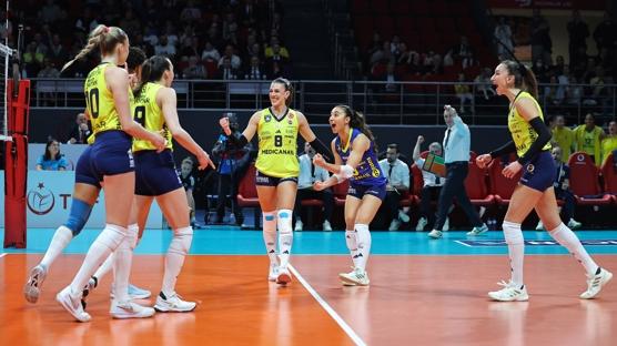 Fenerbah�e Medicana, Vak�fbank kar��s�nda seriyi 1-1 yapt�