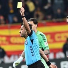 Fenerbah�e'den ma� sonu tepki! 'Adil bir lig istiyoruz'