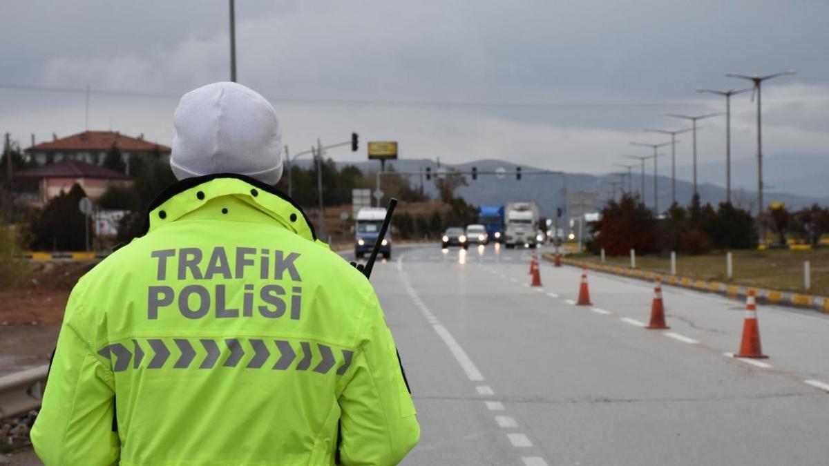 �stanbul'da yar�n baz� yollar trafi�e kapal� olacak