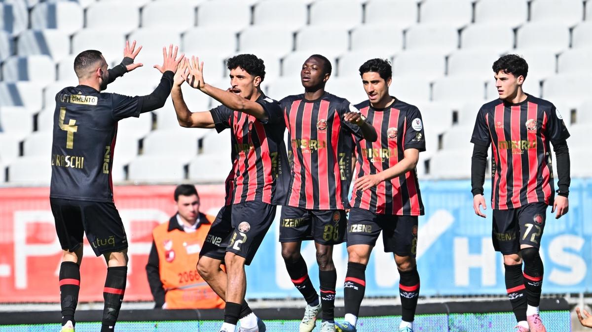 Karag�mr�k ��k�� ar�yor