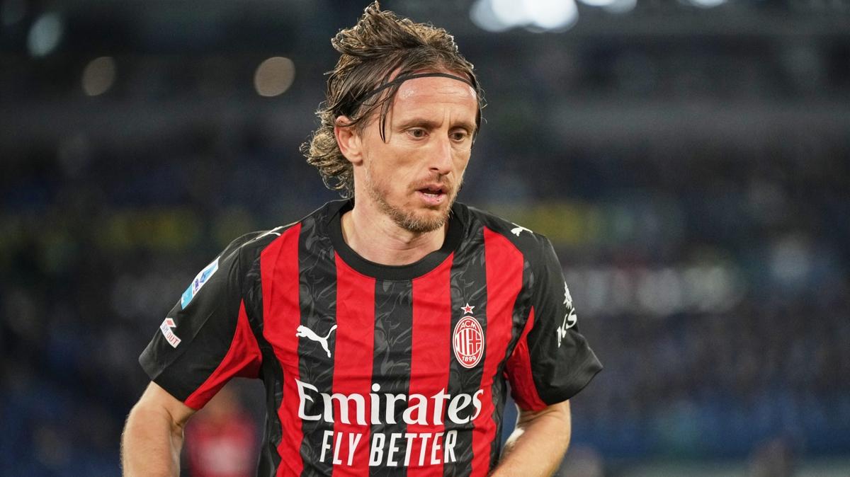 Modric'ten Milan'a s�zle�me uzatma �art�: �talyanlar tek tek a��klad�