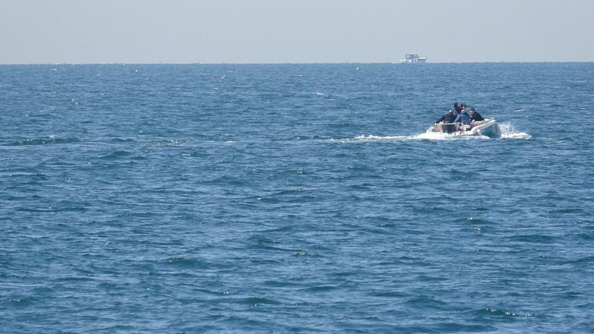 28 Mart'tan beri kay�p! Aile ve arkada�lar� denize a��ld�