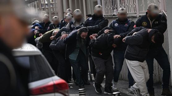 Beşiktaş'taki alçak saldırıda çember daralıyor: Bir şüpheli daha gözaltına alındı