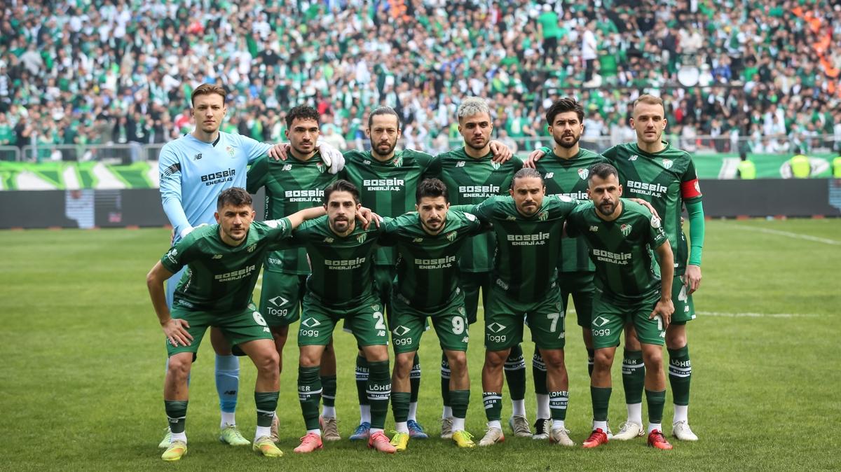 Bursaspor, tek golle kazand�: 1. Lig i�in geri say�m ba�lad�