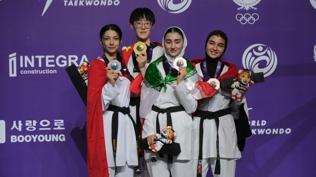 Milli taekwondocu Cansu �eyho�lu'ndan d�nya ikincili�i!