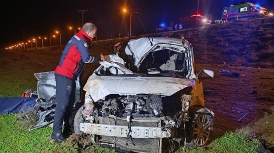 Şarampole devrilen araç can aldı: Genç kadın hayatını kaybetti