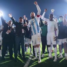 S�per Lig yolunda dev ad�m! Erzurumspor FK 75 puanla zirvede tek ba��na