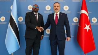 Ankara'da kritik g�r��me: Bakan Fidan, Phenyo Butale ile bir araya geldi